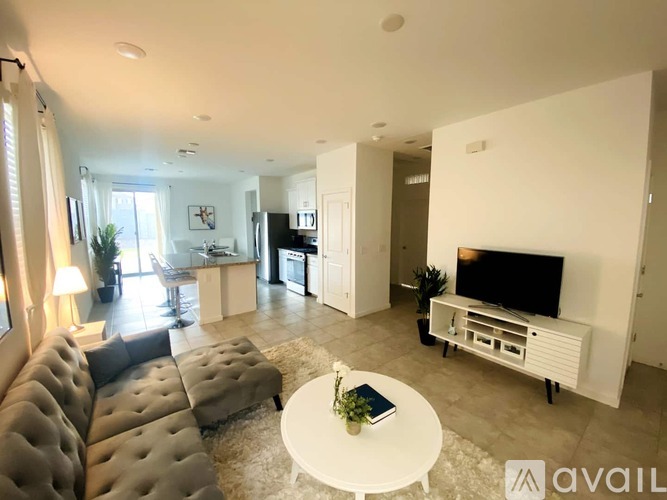 40525 West Hillman Drive 3 Beds Single Family Home for Rent - Photo gallery 3