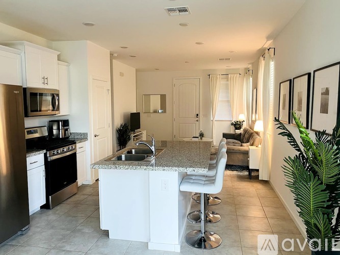 40525 West Hillman Drive 3 Beds Single Family Home for Rent - Photo gallery 5