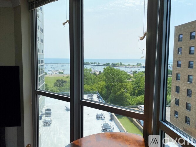 1660 North Prospect Avenue 2 Beds Apartment for Rent - Photo gallery 4