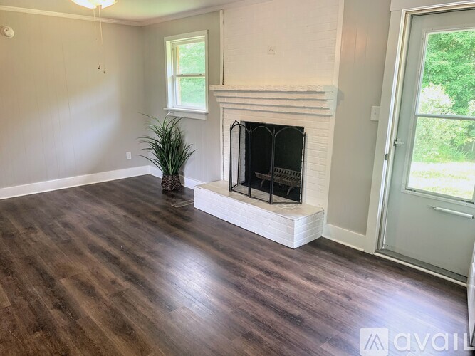 2125 Cherry Street Southeast 3 Beds Single Family Home for Rent - Photo gallery 5