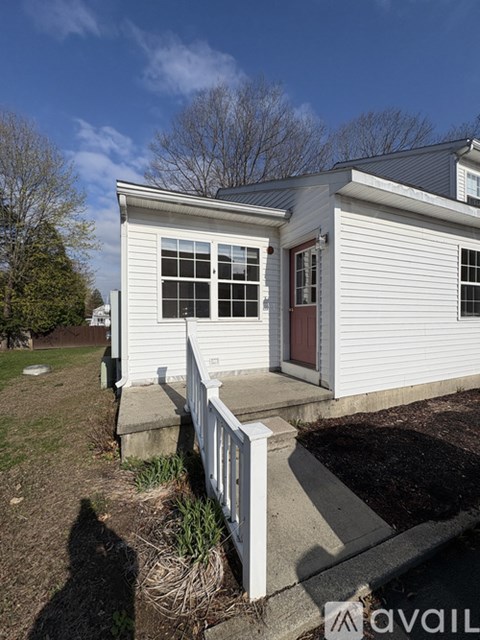 110 Sagamore Street 2 Beds Apartment for Rent
