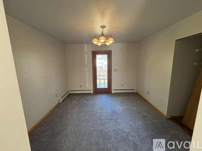 110 Sagamore Street 2 Beds Apartment for Rent - Photo gallery 5