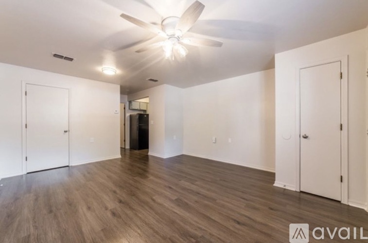 215 W Watson St 1 Apartment for Rent - Photo gallery 2