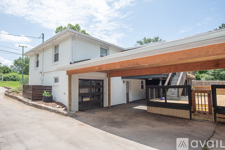 2912 Shadow Lane 3 Beds Single Family Home for Rent - Photo gallery 4
