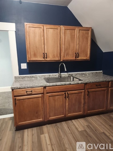 13 King St 1 Apartment for Rent