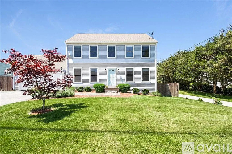 76 King Phillip Street 3 Beds Single Family Home for Rent - Photo gallery 1