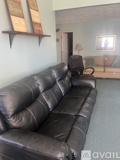 3 Mott Lane 2 Beds Single Family Home for Rent - Photo gallery 2