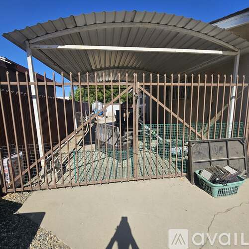 2424 South Poppy Avenue 4 Beds Single Family Home for Rent - Photo gallery 2