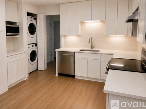 13360 West Bluemound Road 3 Beds Apartment for Rent