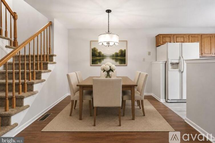 362 Hamilton Drive 3 Beds Townhouse for Rent - Photo gallery 5