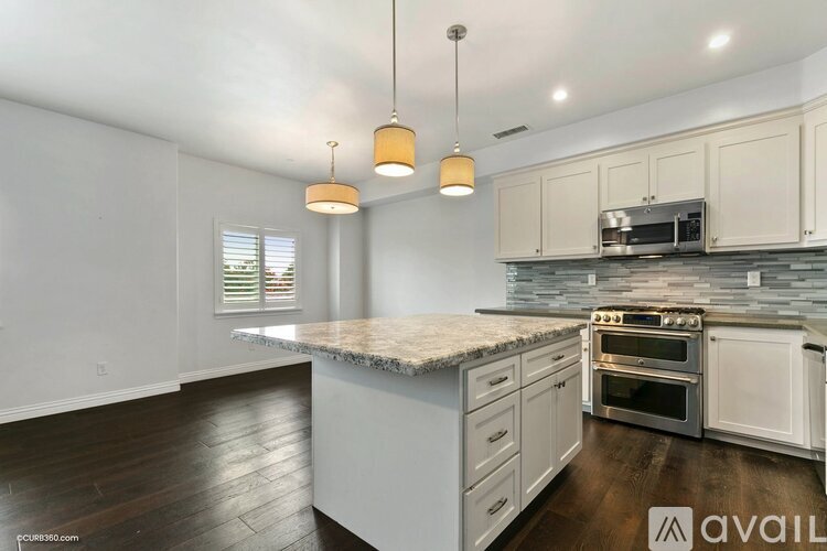 1627 Hornblend Street 3 Beds Single Family Home for Rent - Photo gallery 3
