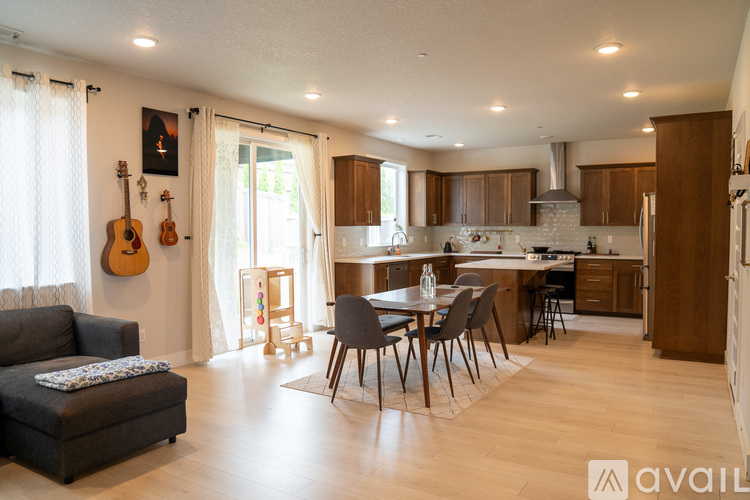 9903 Southwest 172nd Avenue 5 Beds Single Family Home for Rent - Photo gallery 5