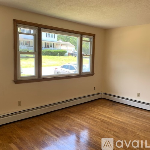 105 Salisbury St 2 Beds Apartment for Rent - Photo gallery 4