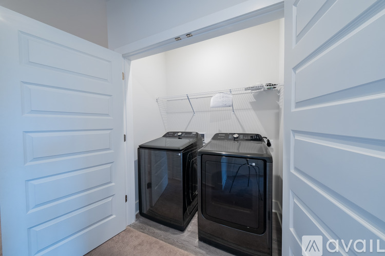 2707 Acadia Drive 3 Beds Condo for Rent - Photo gallery 3
