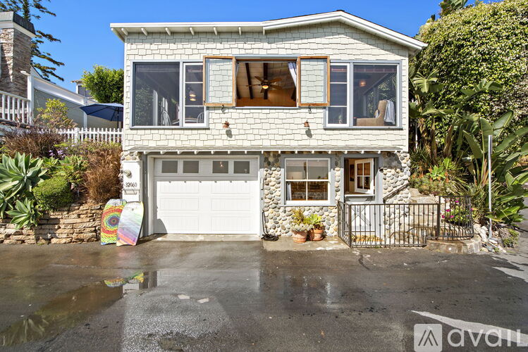 32060 Virginia Way 2 Beds Single Family Home for Rent - Photo gallery 1