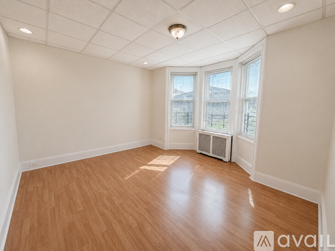 2305 Kerrigan Avenue 4 Beds Apartment for Rent - Photo gallery 2