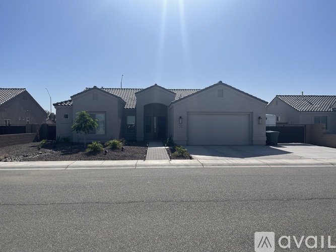 3745 South Falcon Drive 4 Beds Single Family Home for Rent - Photo gallery 1