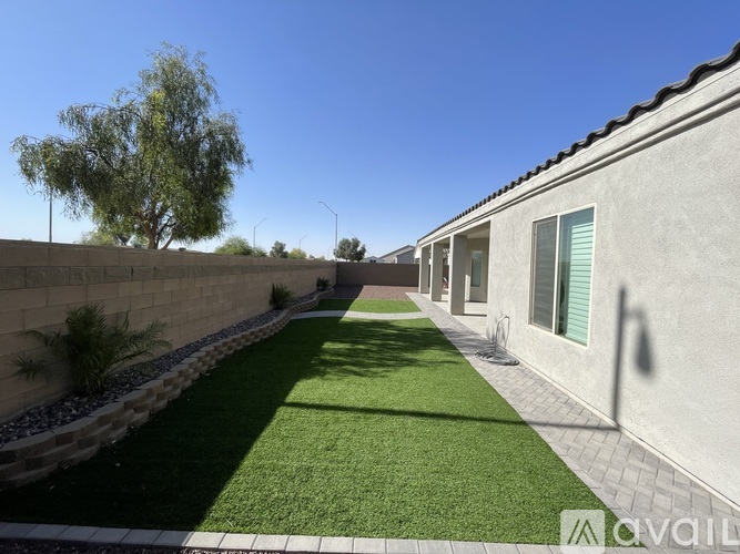 3745 South Falcon Drive 4 Beds Single Family Home for Rent - Photo gallery 4