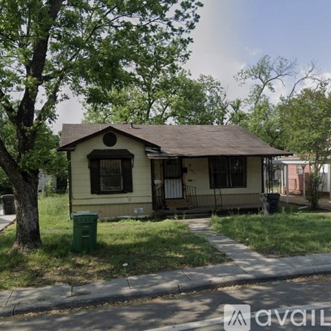1606 Fresno St 3 Beds Apartment for Rent