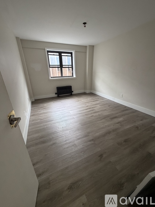 110 Washington St 1 Apartment for Rent - Photo gallery 3