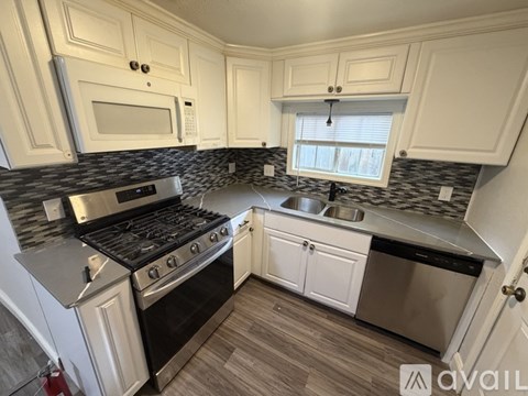 805 NW 20Th St 3 Beds Apartment for Rent