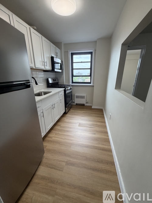 110 Washington St 2 Beds Apartment for Rent - Photo gallery 2