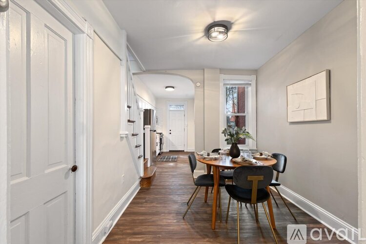 236 Howard Ave 3 Beds Single Family Home for Rent - Photo gallery 3
