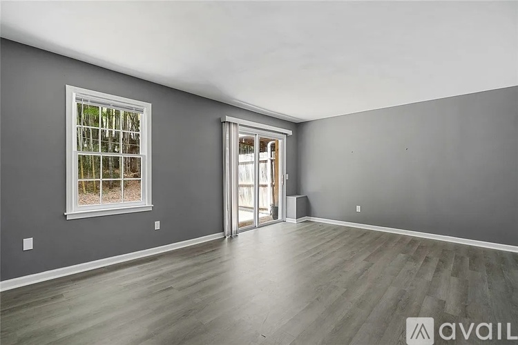 119 Freedom Drive 3 Beds Townhouse for Rent - Photo gallery 3