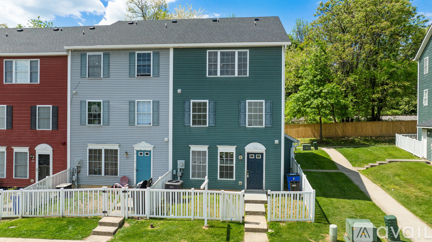 170 North Altamont Avenue 3 Beds Condo for Rent - Photo gallery 2