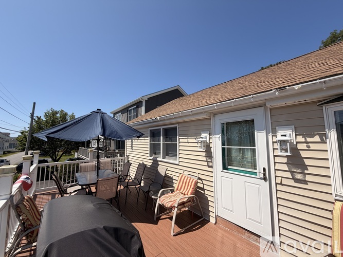 54 Garrison Ave 4 Beds Single Family Home for Rent - Photo gallery 4