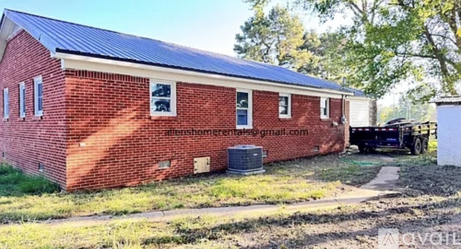 1765 Greenfield Hwy 54 3 Beds Single Family Home for Rent - Photo gallery 5