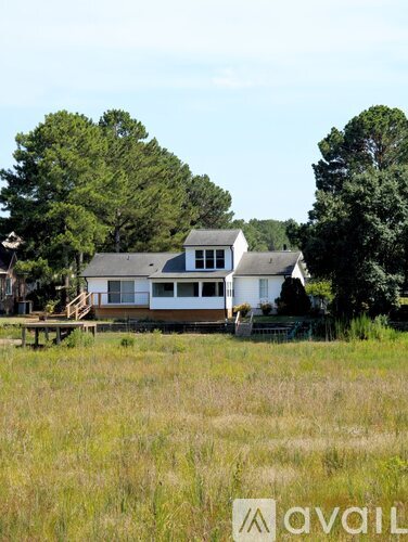 689 Cedar Point 3 Beds Single Family Home for Rent - Photo gallery 4