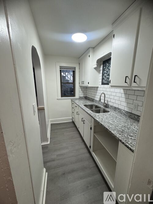 35 Rapallo Ave 2 Beds Apartment for Rent - Photo gallery 2