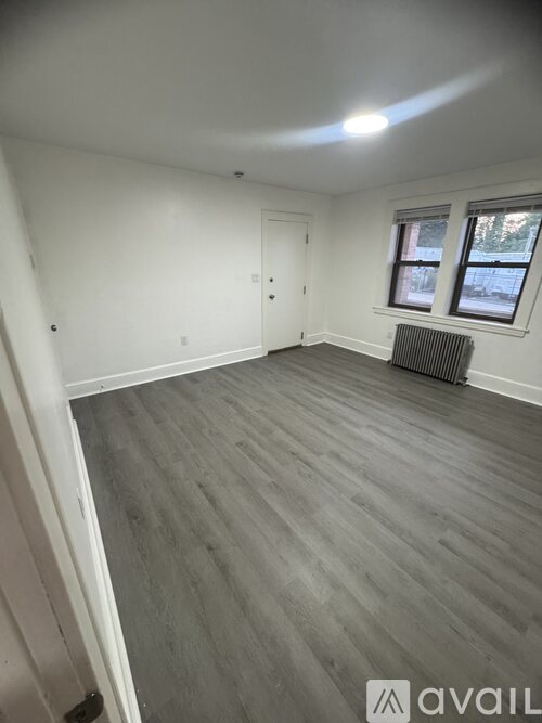 35 Rapallo Ave 2 Beds Apartment for Rent - Photo gallery 5