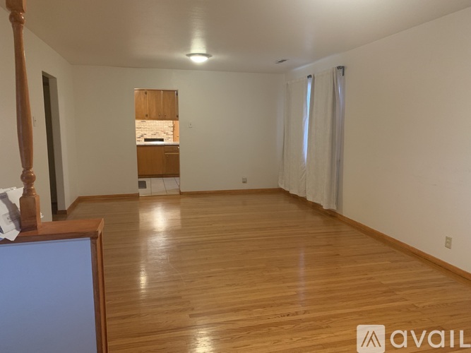 1111 3 Beds Single Family Home for Rent - Photo gallery 4