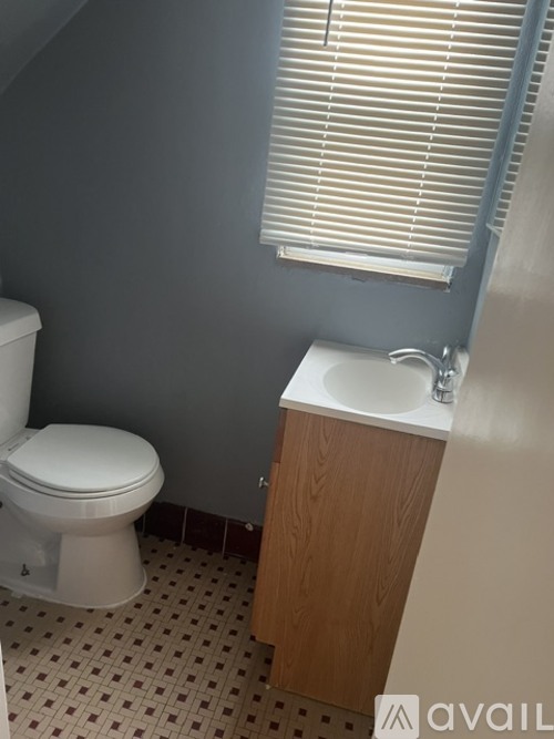 15205 Maplewood Avenue 4 Beds Single Family Home for Rent - Photo gallery 2