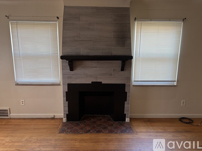 15205 Maplewood Avenue 4 Beds Single Family Home for Rent - Photo gallery 4
