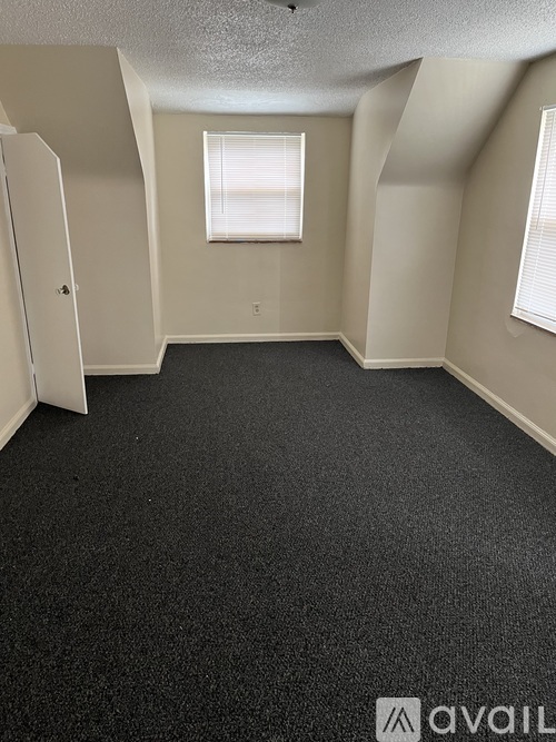 15205 Maplewood Avenue 4 Beds Single Family Home for Rent - Photo gallery 5