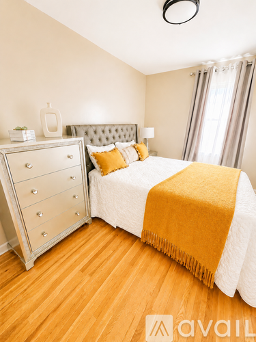 678 East 77th Street 4 Beds Townhouse for Rent - Photo gallery 5