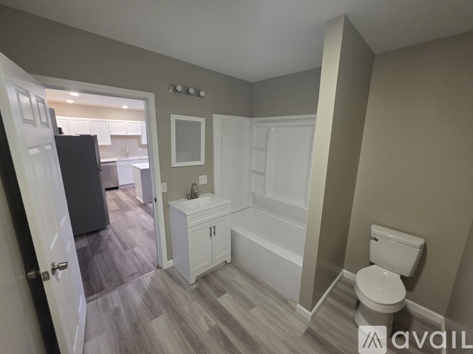 506 West Dominick Street 1 Apartment for Rent - Photo gallery 5