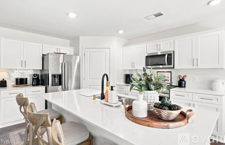 1041 Persimmon Hollow 5 Beds Single Family Home for Rent - Photo gallery 5