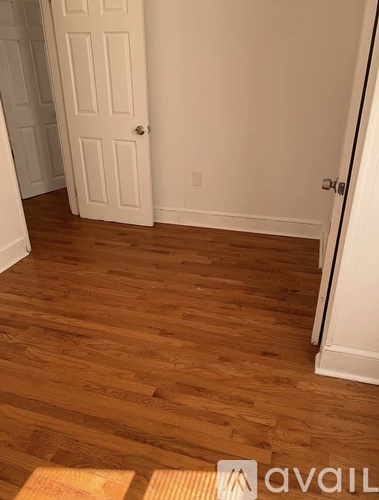 1908 West 2nd Street 3 Beds Single Family Home for Rent - Photo gallery 4