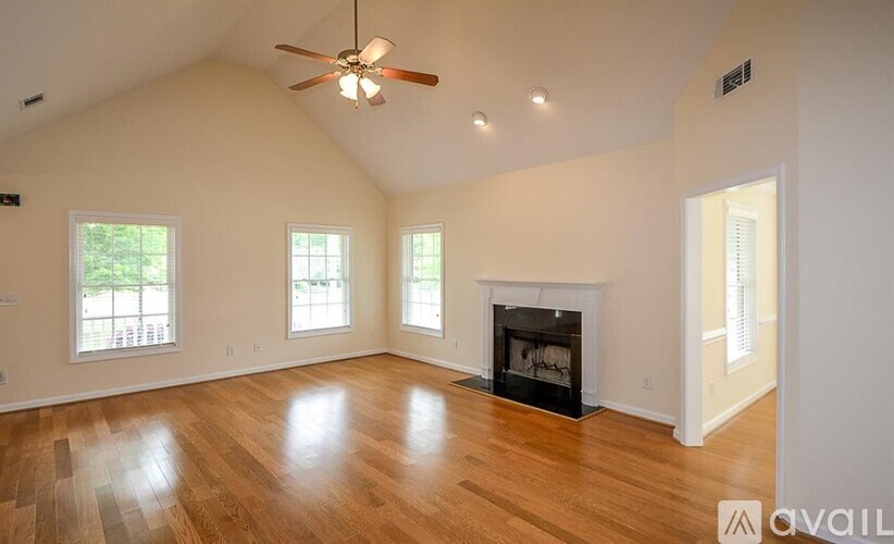 68 Arthur Ave 3 Beds Single Family Home for Rent - Photo gallery 4