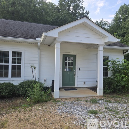 386 B Double Springs Road 2 Beds Single Family Home for Rent - Photo gallery 1