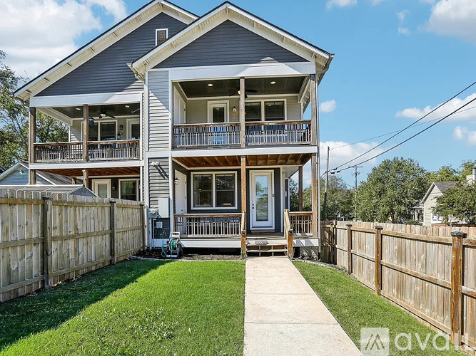 717 Stockell Street 3 Beds Single Family Home for Rent - Photo gallery 2