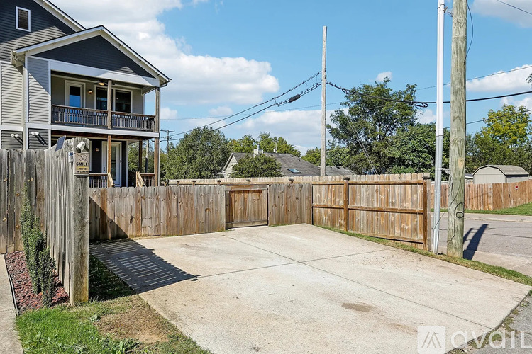 717 Stockell Street 3 Beds Single Family Home for Rent - Photo gallery 3