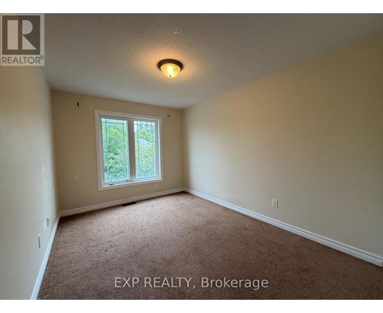 90 BRADY AVENUE 3 Beds Home, Townhouse for Rent - Photo gallery 2
