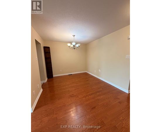 90 BRADY AVENUE 3 Beds Home, Townhouse for Rent - Photo gallery 5