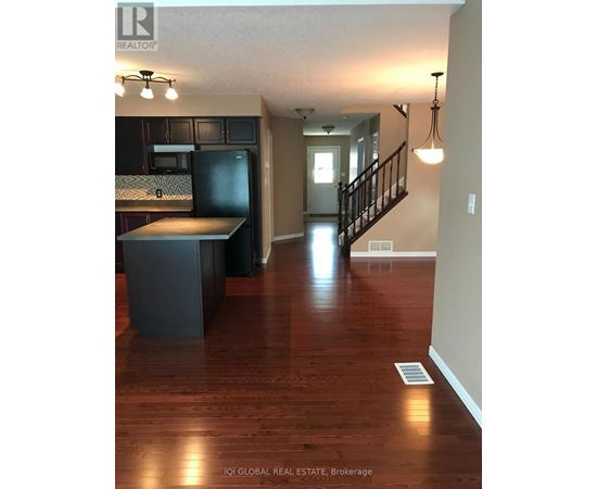 565 WILD IRIS AVENUE 5 Beds Home, Townhouse for Rent - Photo gallery 2
