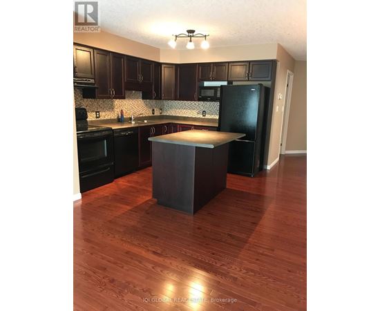 565 WILD IRIS AVENUE 5 Beds Home, Townhouse for Rent - Photo gallery 3